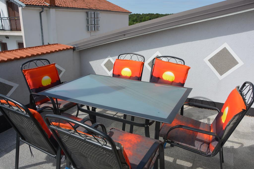 Apartments Petar & Anka Biograd Na Moru Extérieur photo