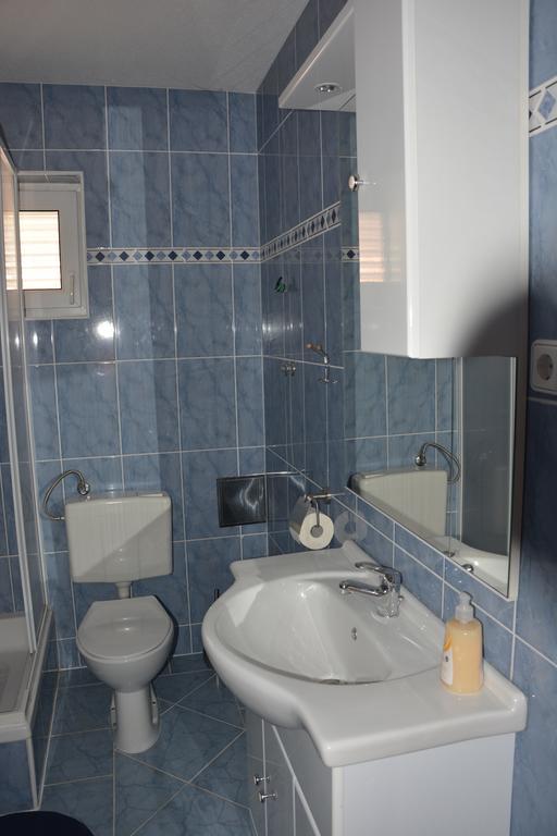 Apartments Petar & Anka Biograd Na Moru Extérieur photo